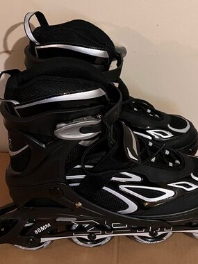 Black and White Inline Roller Skates 2PM Sports XL See Chart Wheels Light Up